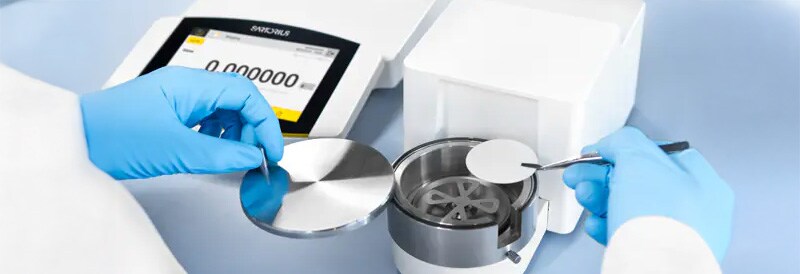 Les effets de l'électricité statique sur le pesage analytique